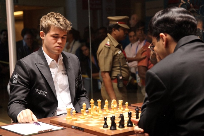 Magnus carlsen 2013 hi-res stock photography and images - Alamy